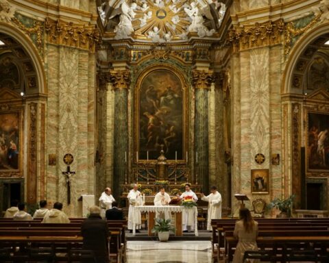 Chor in Kirche